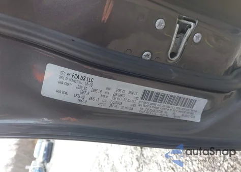 2019 Jeep Cherokee Altitude 4X4 z USA, uszkodzony, nr VIN 1C4PJMLX9KD307108